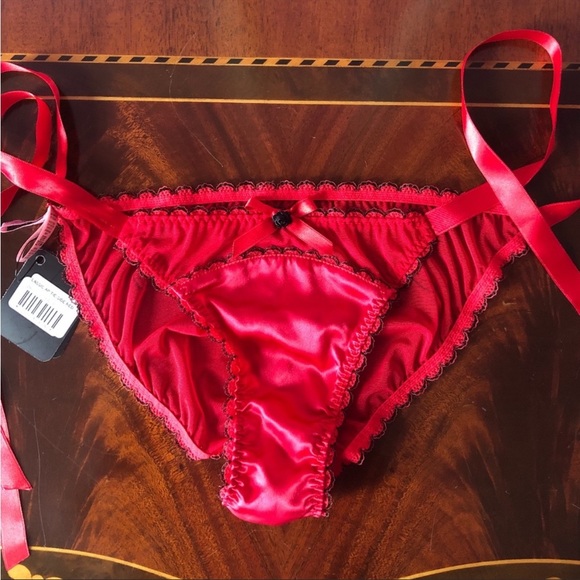 Agent Provocateur Red Side Tie Knickers (brief) - Picture 4 of 8